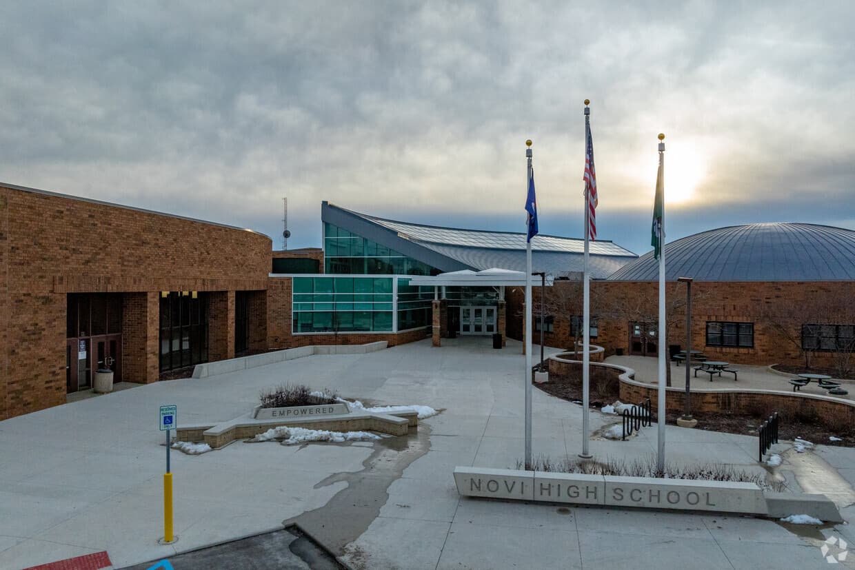 Novi High School